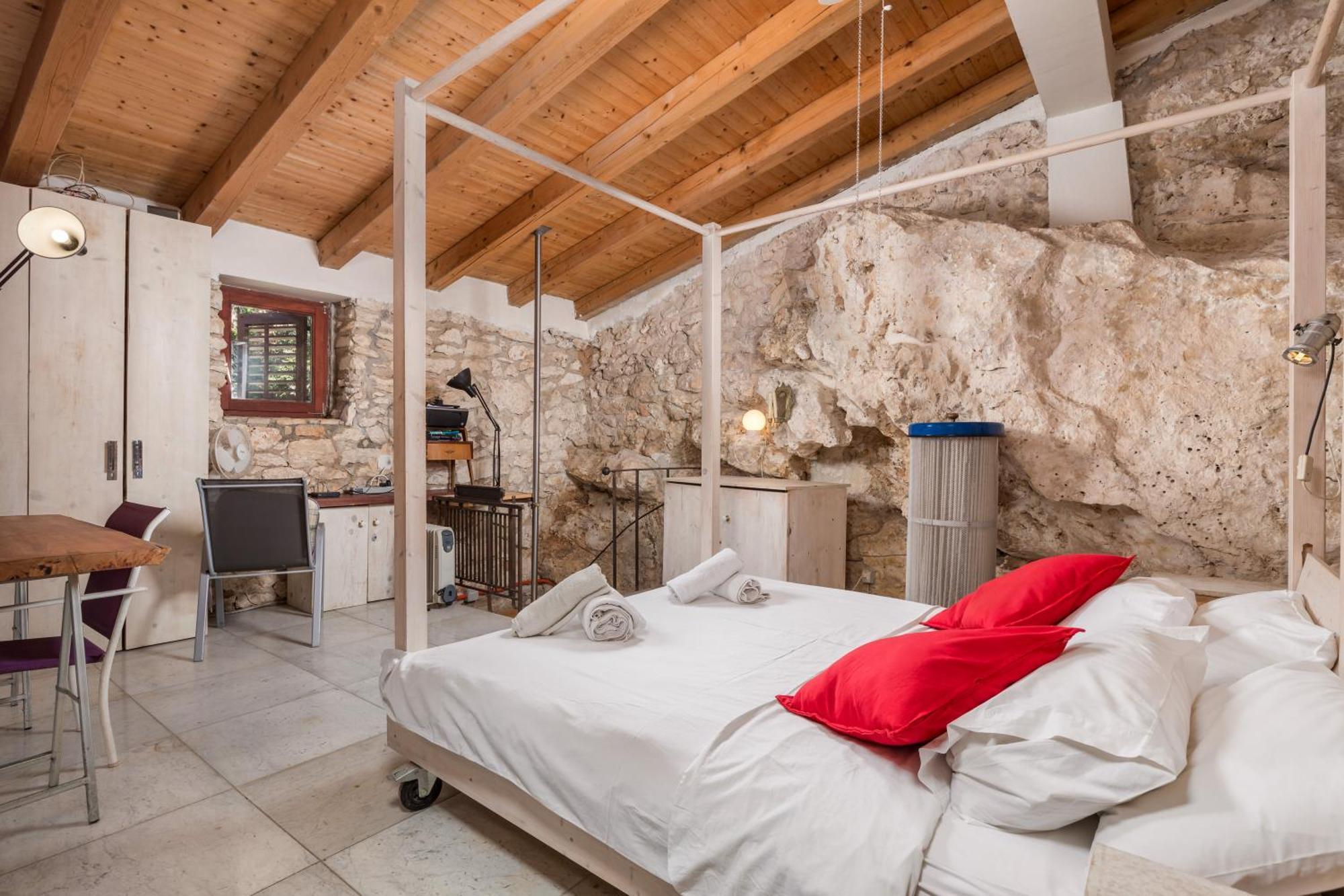 Holiday House Cave Romana Pula Eksteriør billede